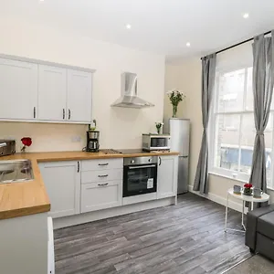 https://24-baxtergate.yorkshirehotels.net